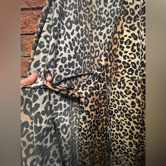 Lark & Ro Leopard Print Wrap Dress Polyester Cap Sleeve Mid-Length Stretchy XL - Picture 6 of 14